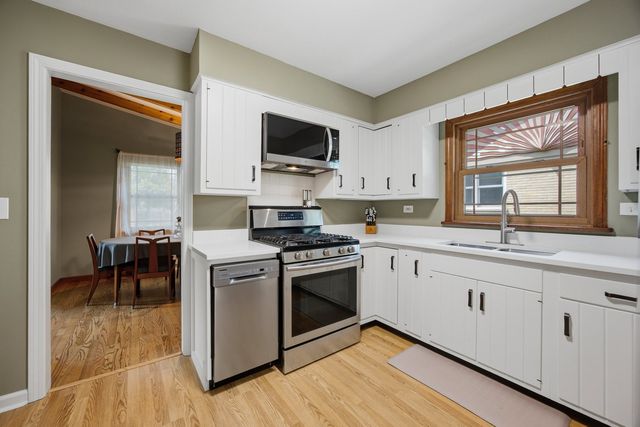 1004 61st Street, Downers Grove, IL 60516
