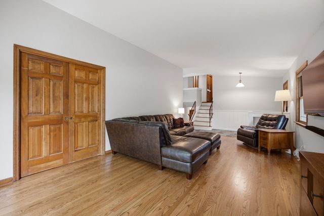 1004 61st Street, Downers Grove, IL 60516