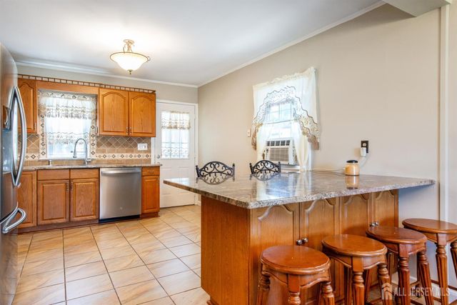 146 Giles Avenue, Middlesex, NJ 08846