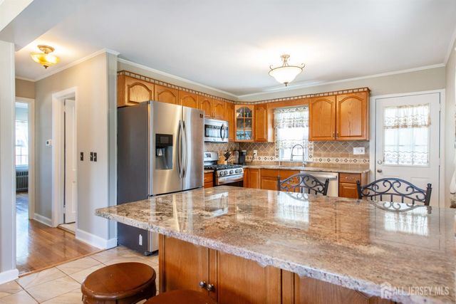 146 Giles Avenue, Middlesex, NJ 08846