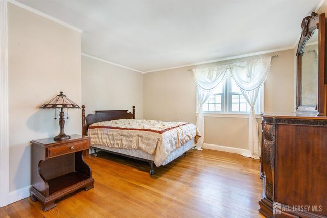 146 Giles Avenue, Middlesex, NJ 08846
