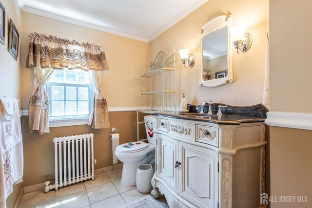 146 Giles Avenue, Middlesex, NJ 08846
