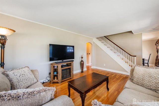 146 Giles Avenue, Middlesex, NJ 08846