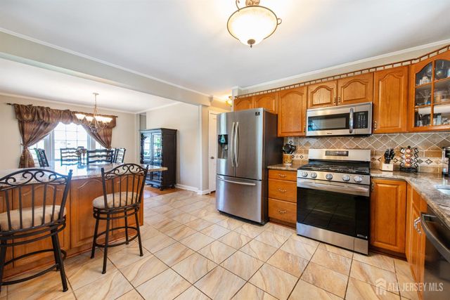 146 Giles Avenue, Middlesex, NJ 08846