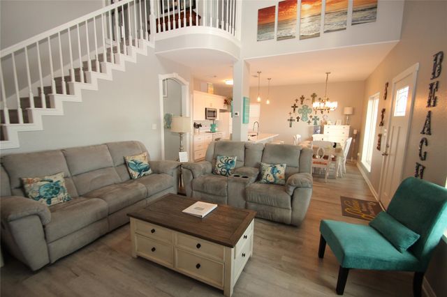 1648 Sandpebble Place, Surfside Beach, TX 77541