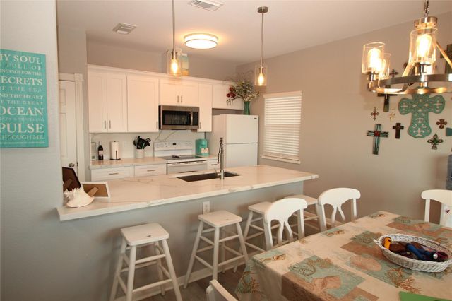 1648 Sandpebble Place, Surfside Beach, TX 77541