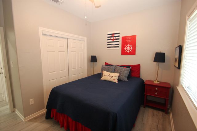 1648 Sandpebble Place, Surfside Beach, TX 77541