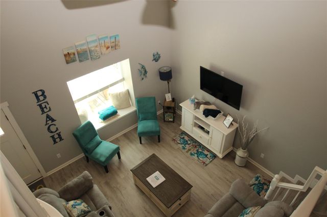 1648 Sandpebble Place, Surfside Beach, TX 77541