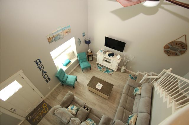 1648 Sandpebble Place, Surfside Beach, TX 77541