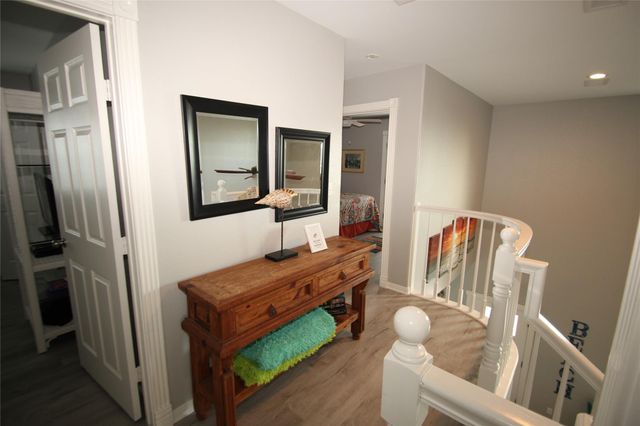 1648 Sandpebble Place, Surfside Beach, TX 77541