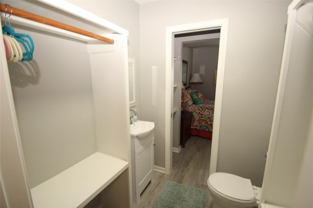 1648 Sandpebble Place, Surfside Beach, TX 77541