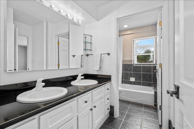 1120 N Brainard Street, Naperville, IL 60563