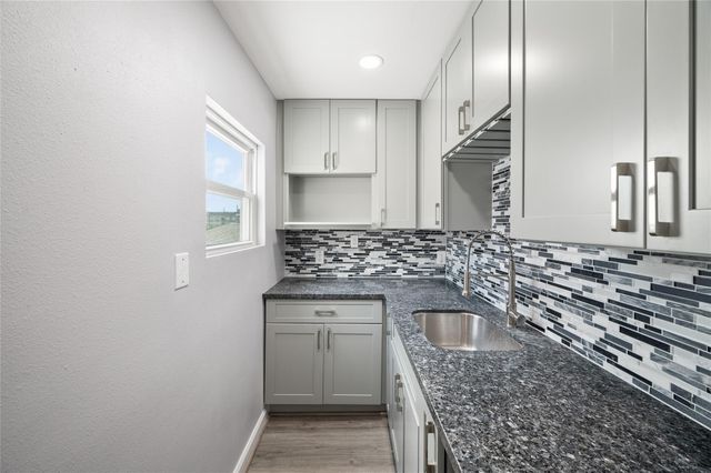 2310 Camden Drive, Houston, TX 77021