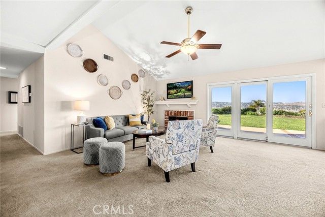 361 E Country Hills, La Habra, CA 90631