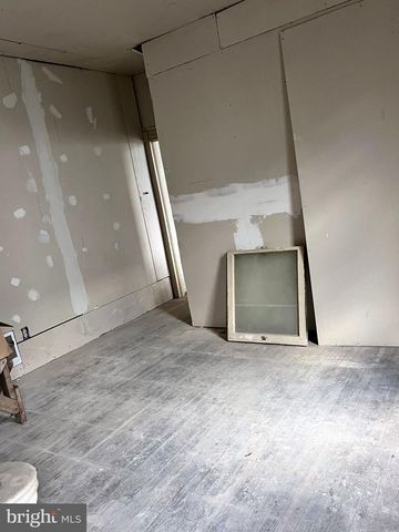 340 E 5TH ST, Mount Carmel, PA 17851