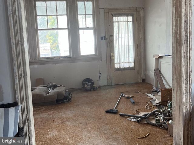 340 E 5TH ST, Mount Carmel, PA 17851