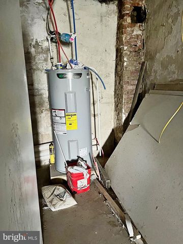 340 E 5TH ST, Mount Carmel, PA 17851