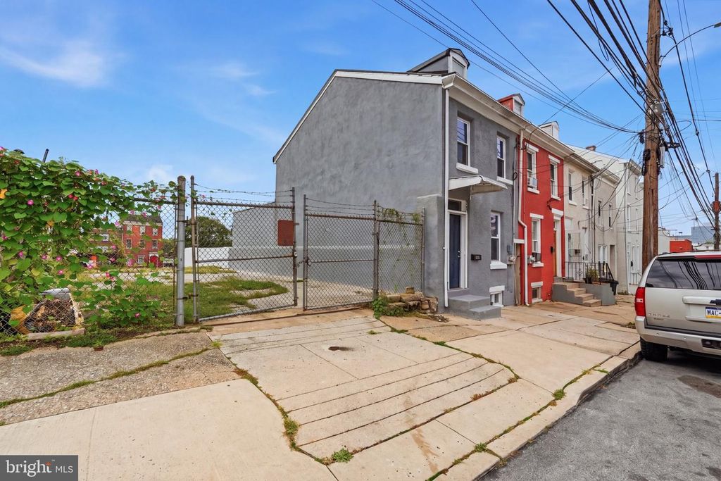 360 E PENN ST #, NORRISTOWN, PA 19401 — photo 3