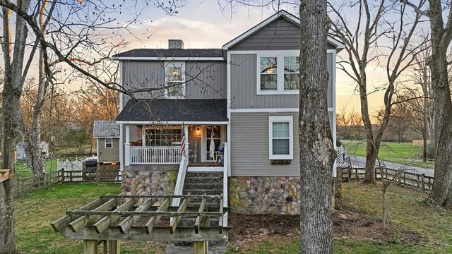 8 W 8th Street, Chickamauga, GA 30707