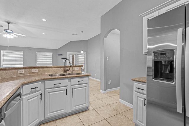 78 Dawns Edge Drive, Conroe, TX 77356