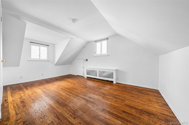 28 Ellen Place, Kings Park, NY 11754