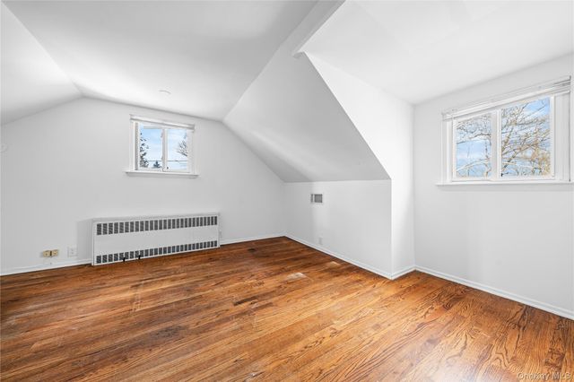 28 Ellen Place, Kings Park, NY 11754