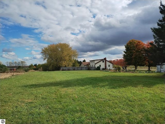 3700 Red School Road, Kingsley, MI 49649