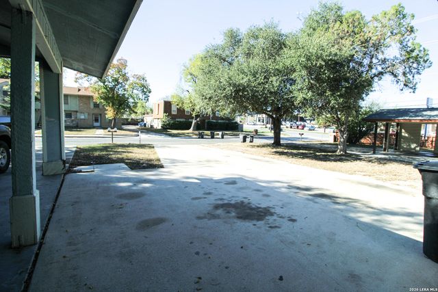 1031 Fabulous, San Antonio, TX 78213