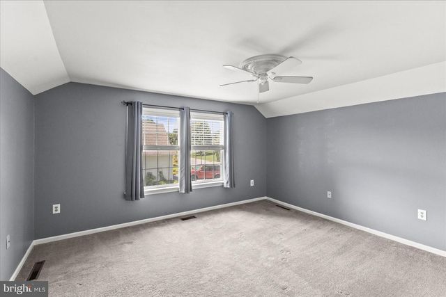 2022 WALFIELD DR, Lancaster, PA 17601