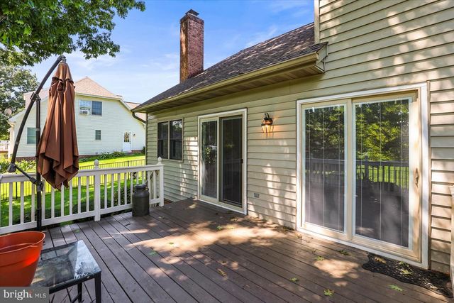 2022 WALFIELD DR, Lancaster, PA 17601