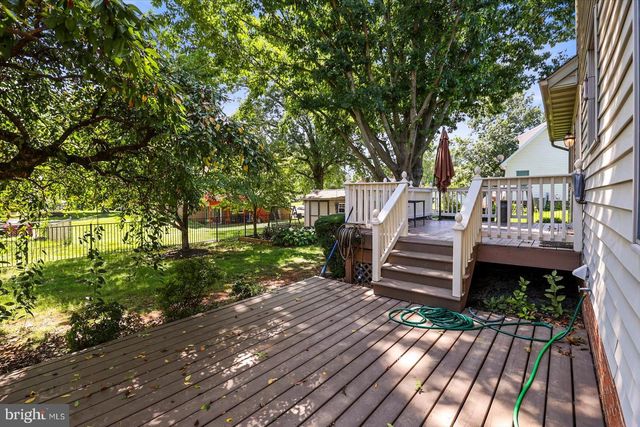 2022 WALFIELD DR, Lancaster, PA 17601