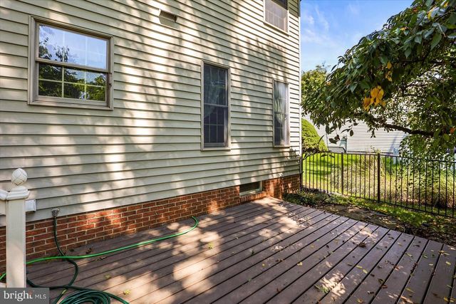 2022 WALFIELD DR, Lancaster, PA 17601