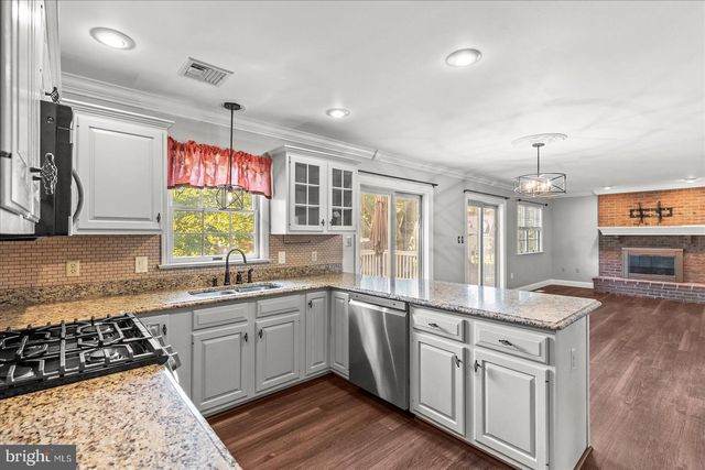 2022 WALFIELD DR, Lancaster, PA 17601
