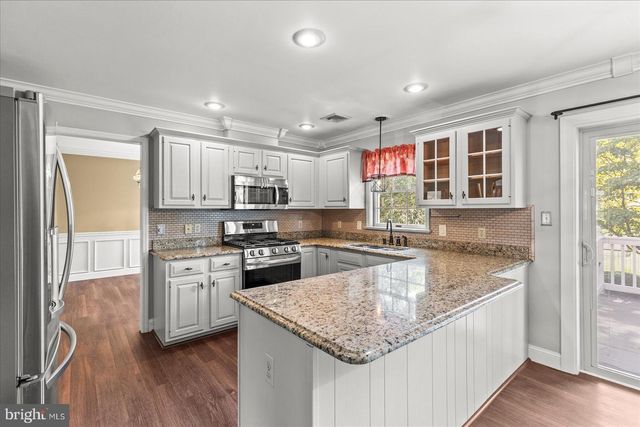 2022 WALFIELD DR, Lancaster, PA 17601