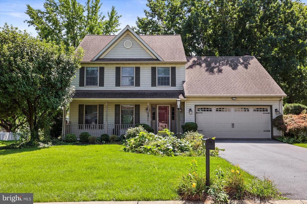 2022 WALFIELD DR, Lancaster, PA 17601
