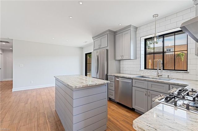 9622 Densmore PL, Norfolk, VA 23503