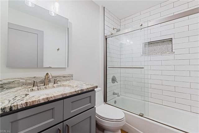 9622 Densmore PL, Norfolk, VA 23503