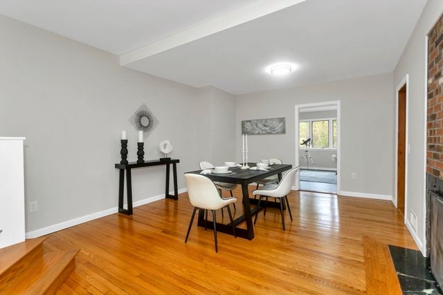 31 Lovers Ln, Greenfield, MA 01301