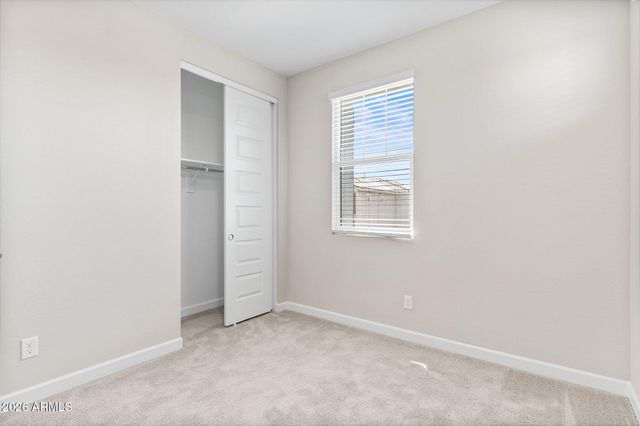 5844 E COVEY Lane, Phoenix, AZ 85054