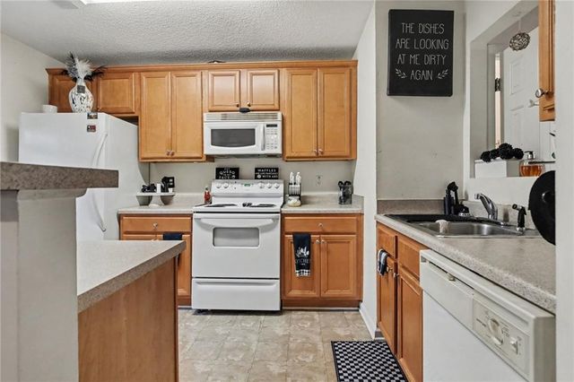 1763 Fielding Way, Hampton, GA 30228