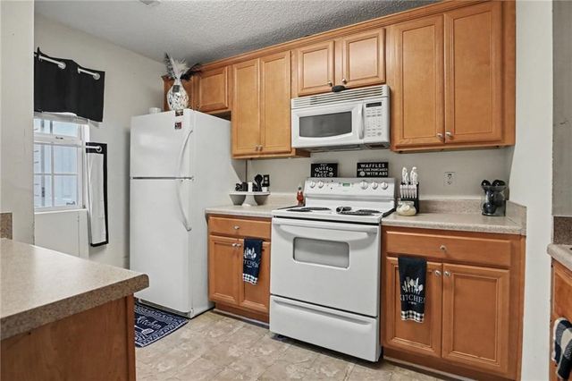 1763 Fielding Way, Hampton, GA 30228