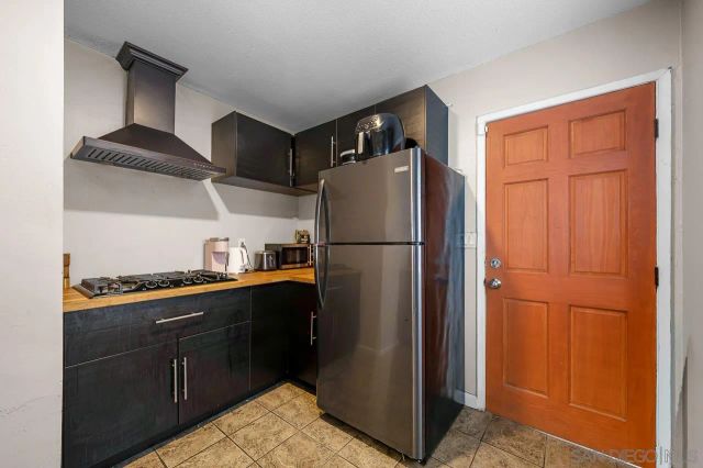 325 S 30th St, San Diego, CA 92113