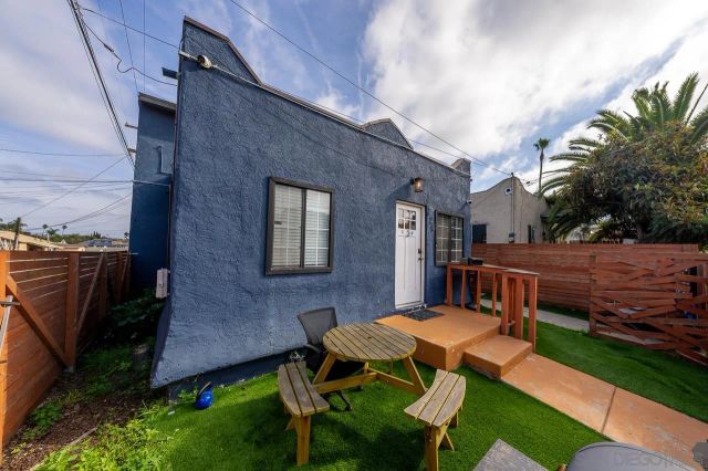 325 S 30th St, San Diego, CA 92113