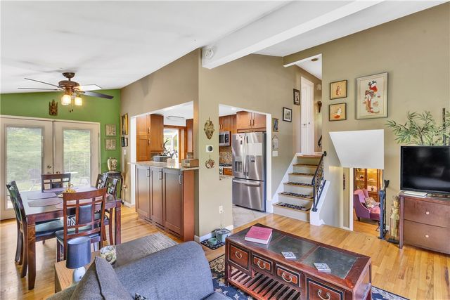 134 Bleil Dr, Shaler, PA 15116
