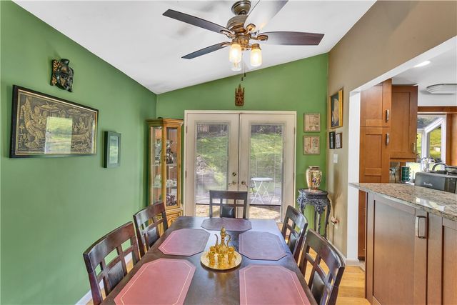 134 Bleil Dr, Shaler, PA 15116