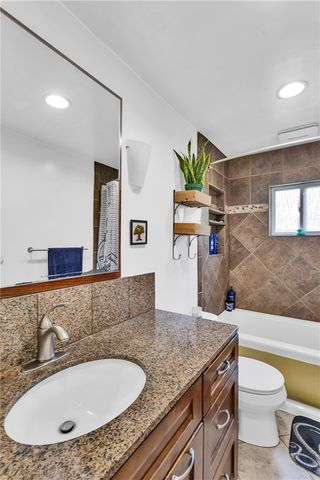 134 Bleil Dr, Shaler, PA 15116