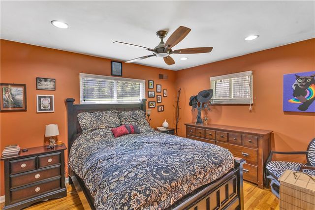 134 Bleil Dr, Shaler, PA 15116
