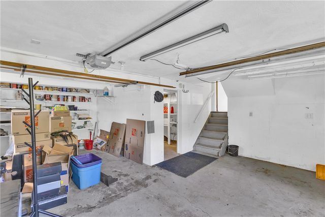 134 Bleil Dr, Shaler, PA 15116