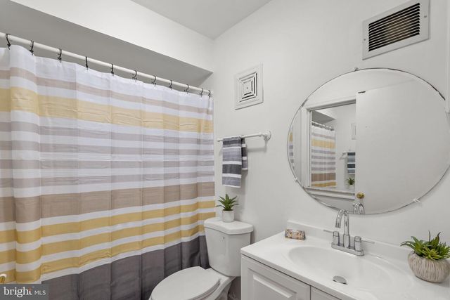 5927 BAYSHIRE RD, Springfield, VA 22152