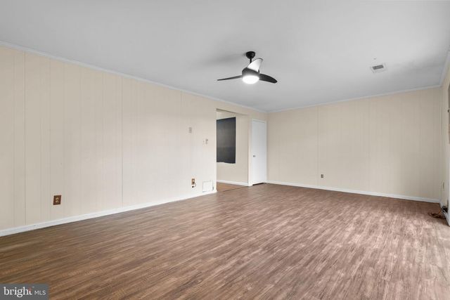 5927 BAYSHIRE RD, Springfield, VA 22152